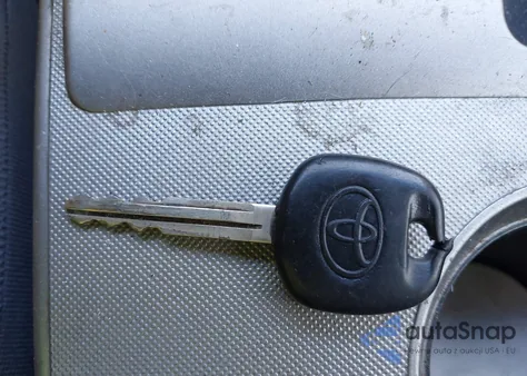 2015 Toyota Tacoma Base V6 z USA, uszkodzony, nr VIN 5TFLU4EN1FX122847